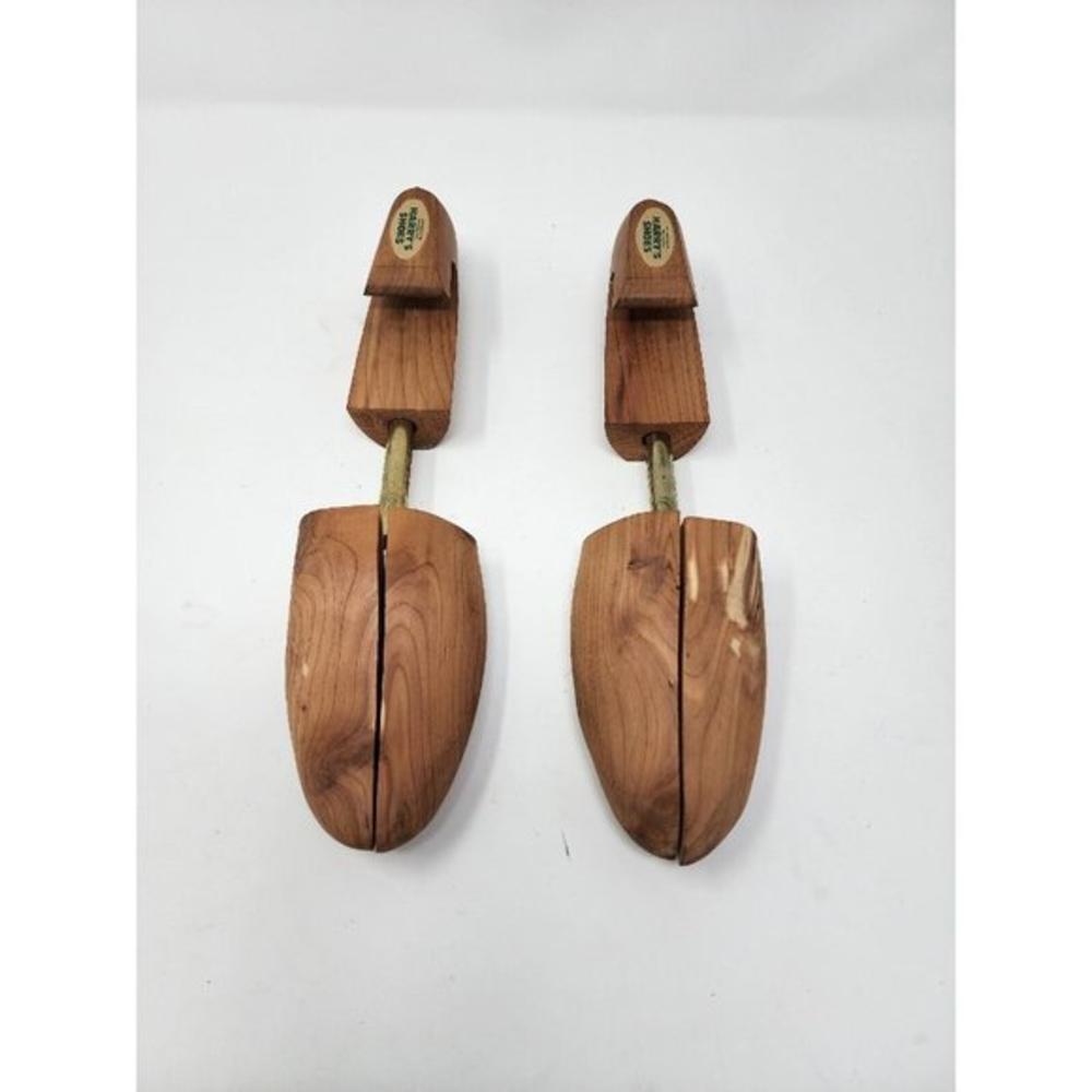 Harry's Cedar Shoe Tree‎ Wooden Insert Stretcher Shaper Made In USA